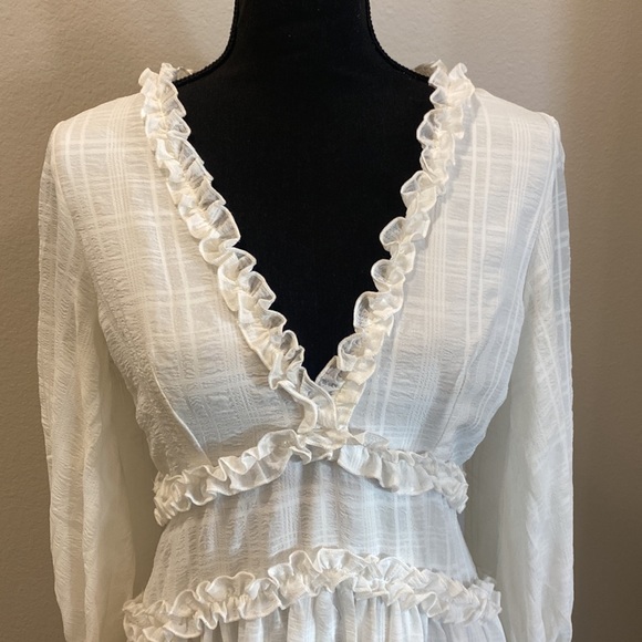 Selfie Leslie ruffle v neck white cut out long sleeve dress - Picture 2 of 14